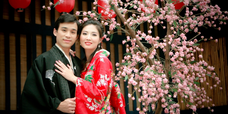 Your All-Important Guide To The Different Wedding Traditions Around Asia